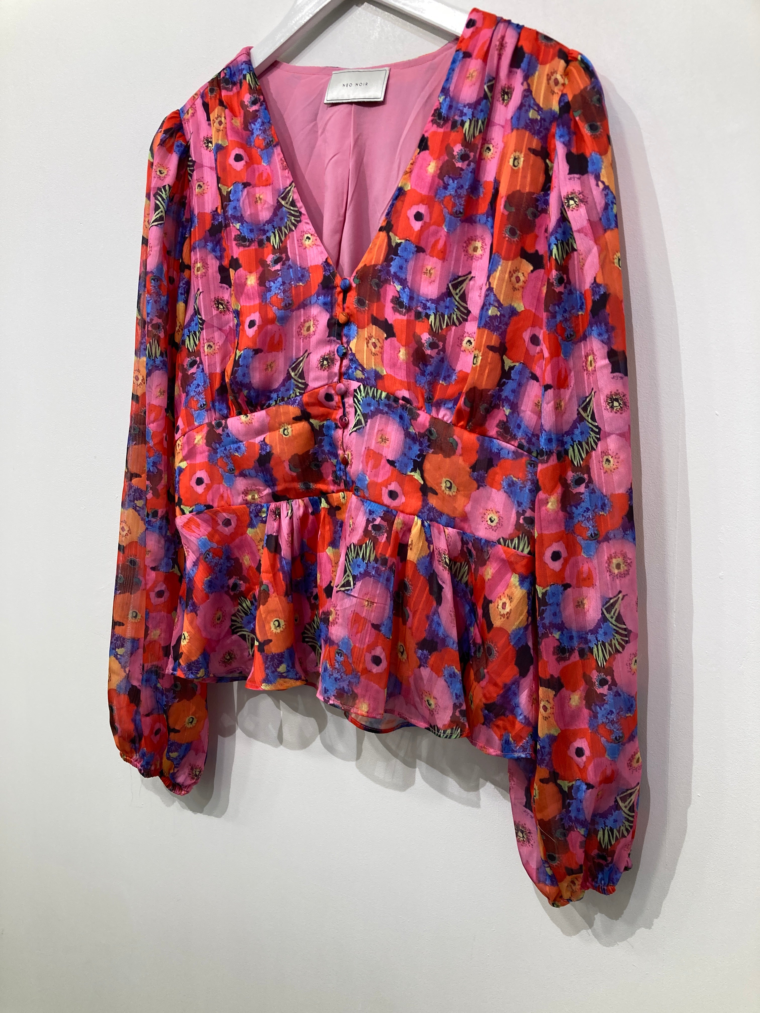 Neo Noir Bluse